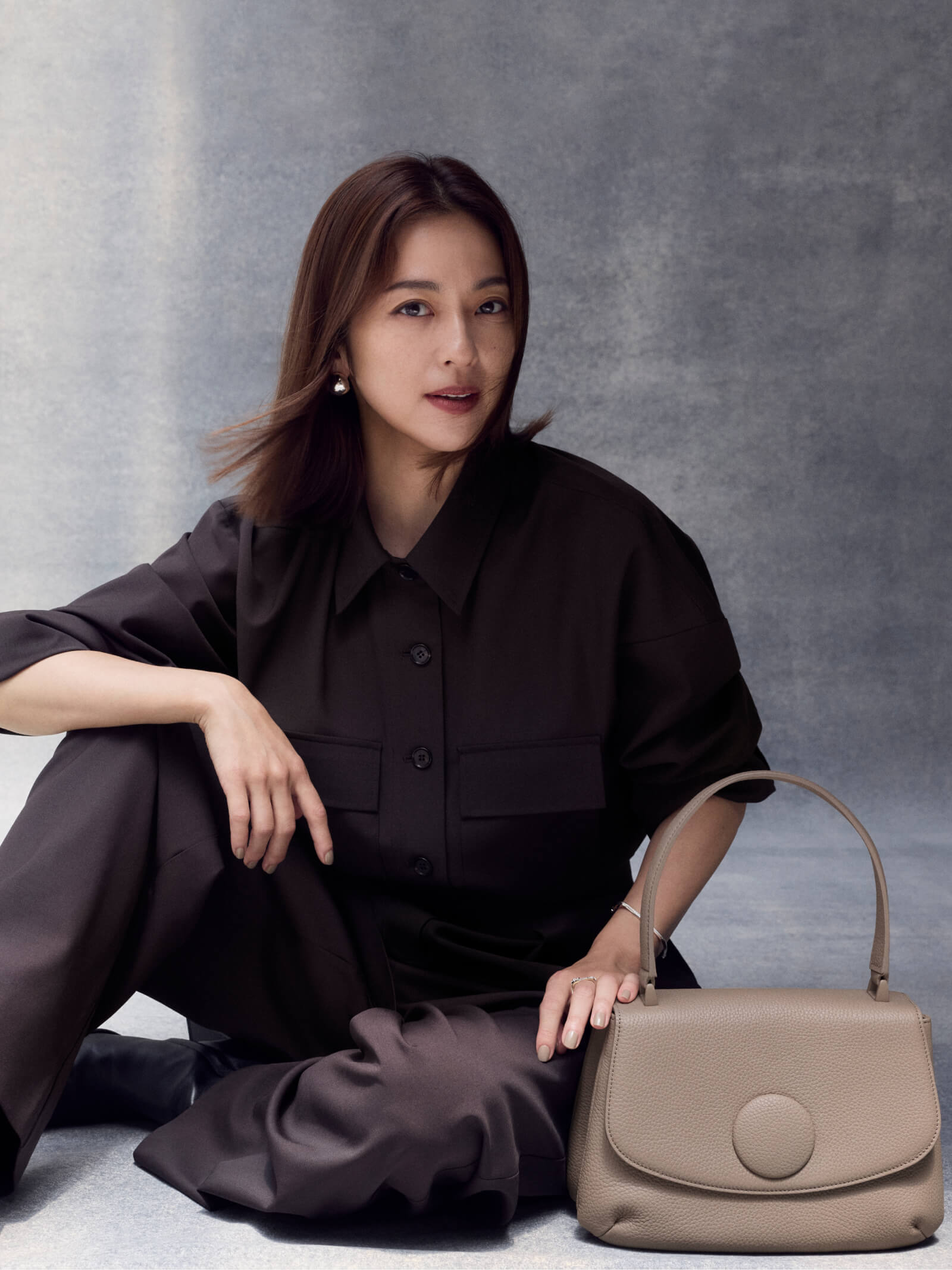 深みのある新色オーク