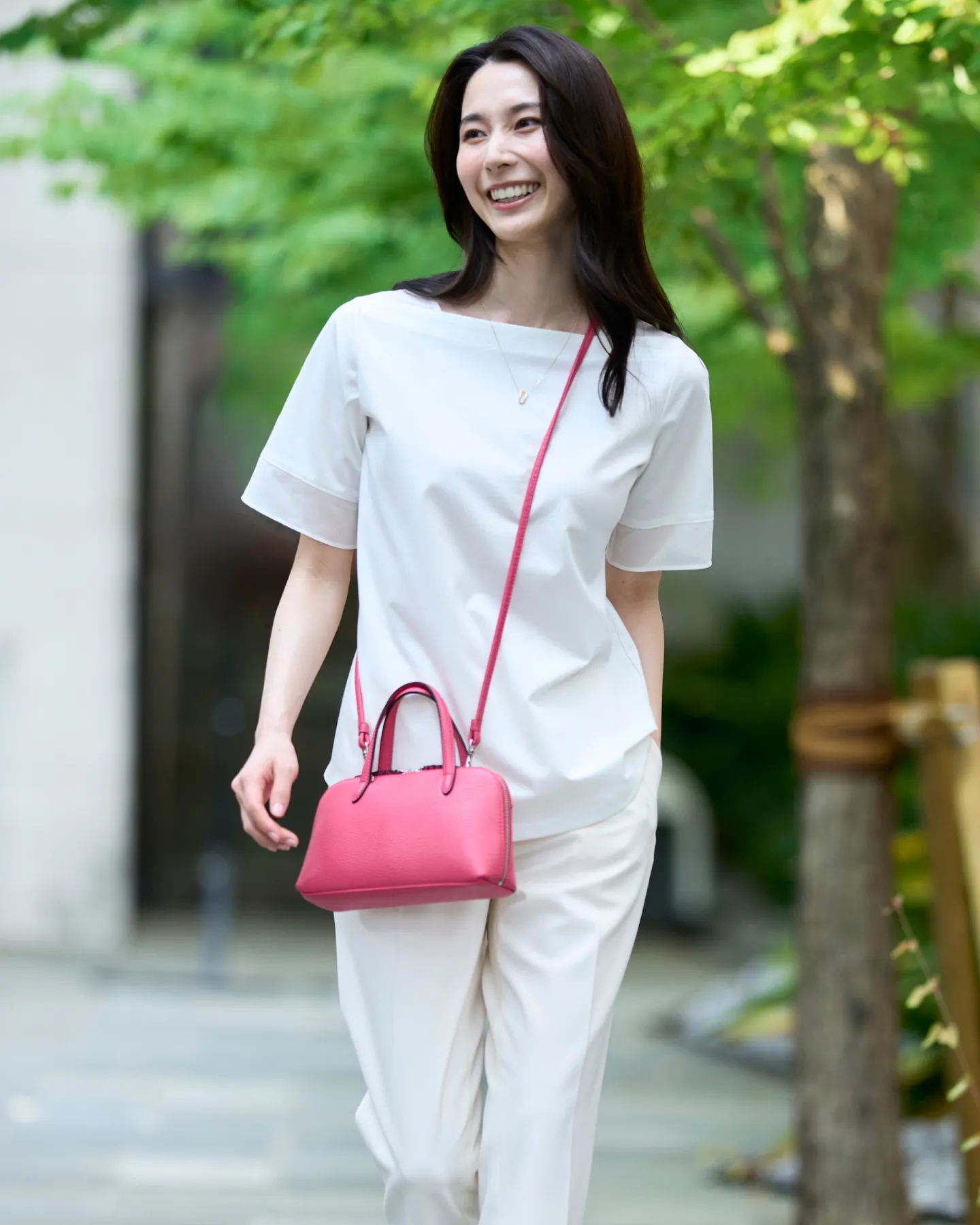 美品✨WAKO ワコウ　ハンドバッグ　ホワイト×ゴールド　自立 WEB EXCLUSIVE BAG COLLECTION／WEB限定バッグコレクション | WAKO公式