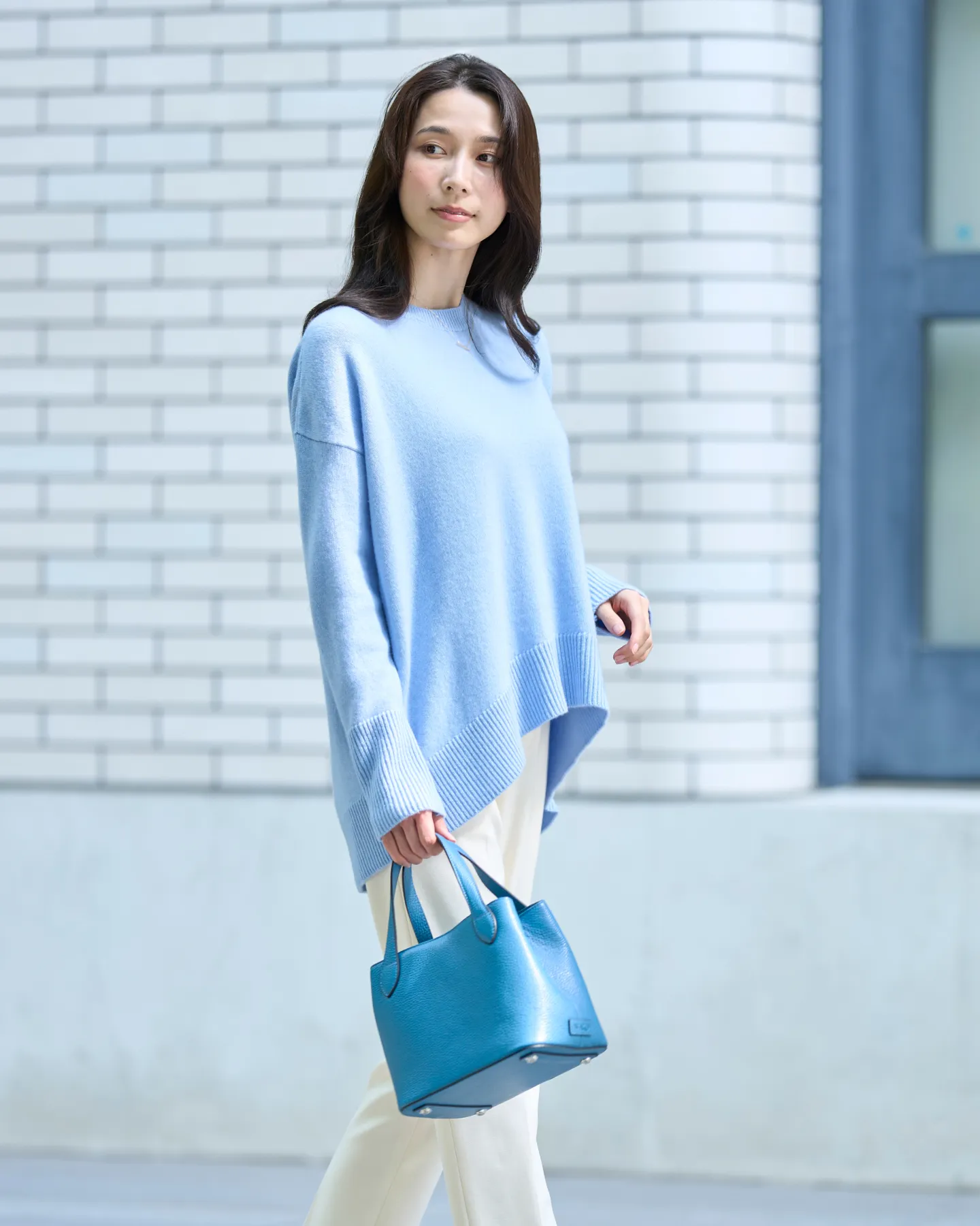 美品✨WAKO ワコウ　ハンドバッグ　ホワイト×ゴールド　自立 WEB EXCLUSIVE BAG COLLECTION／WEB限定バッグコレクション | WAKO公式