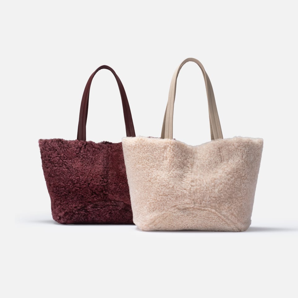 人気MANACOのトートバッグ