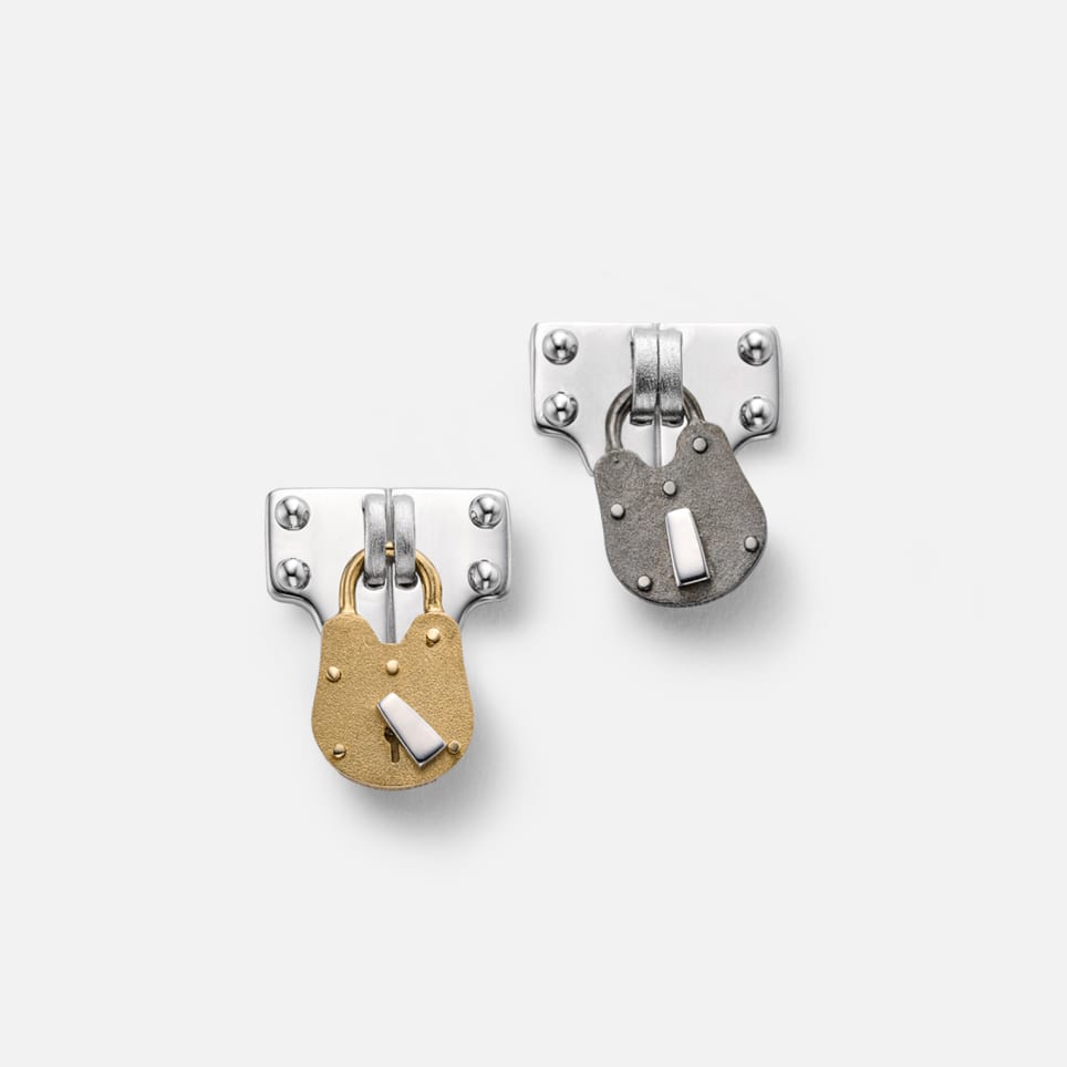 WAKOオリジナルのラペルピン