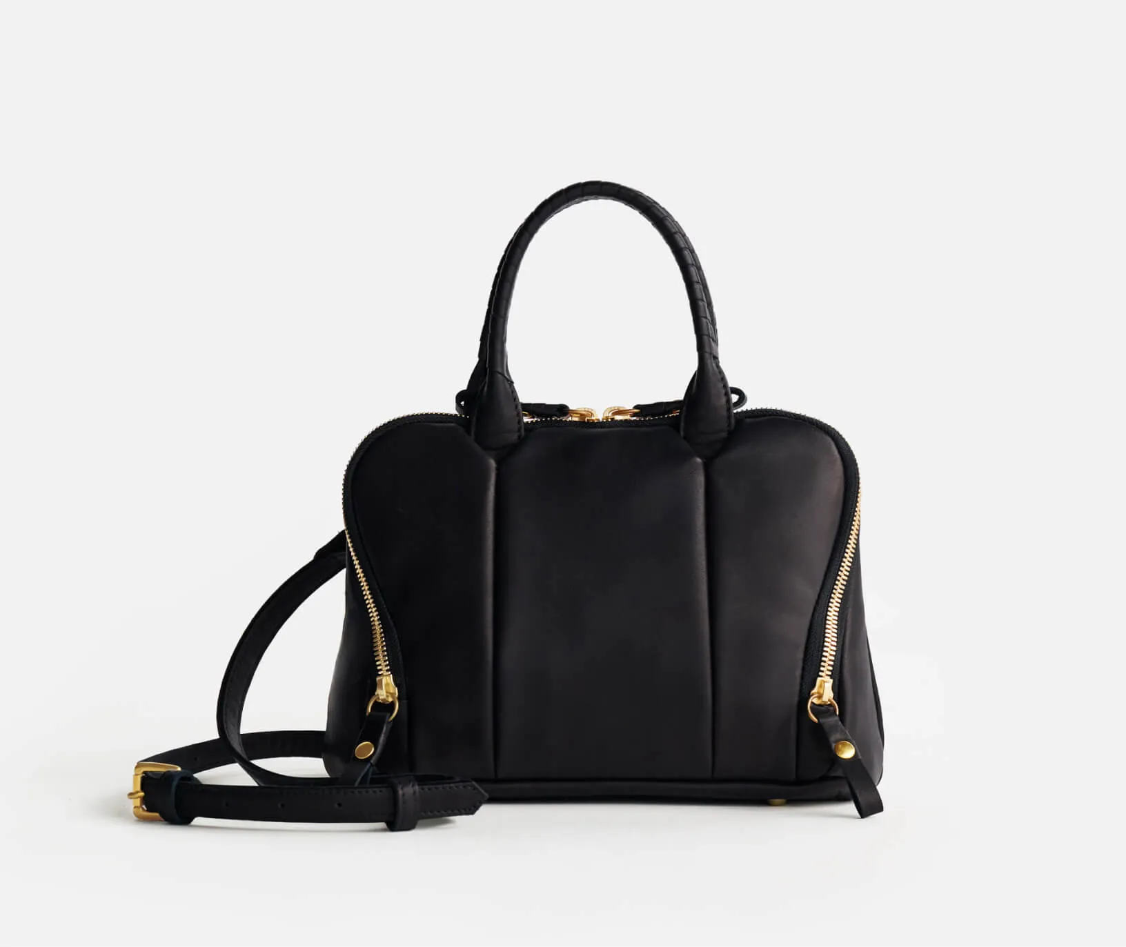 「cornelian taurus by daisuke iwanaga」バッグ 税込￥77,000