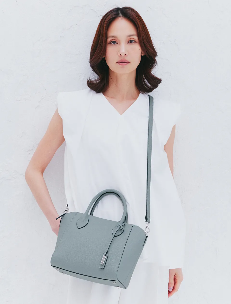 モデルによる手持ちスタイルイメージ