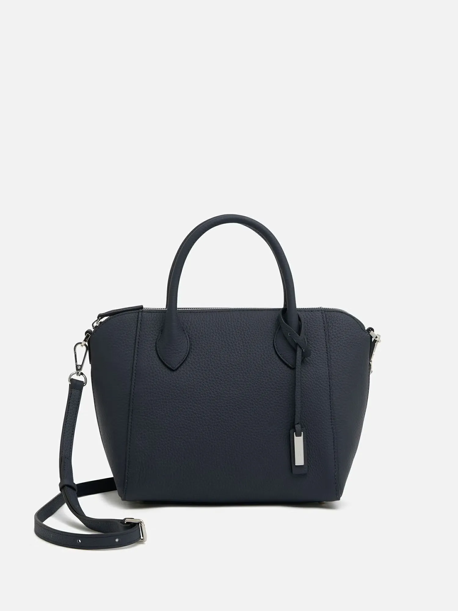 ダークネイビー：正面からの外観デザイン