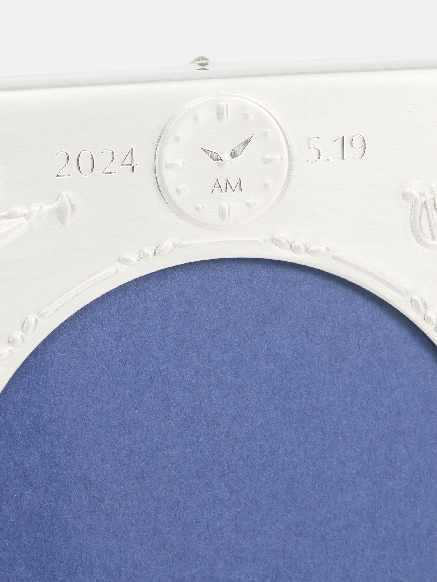 名入れ加工】銀製 エンジェル写真立て |ベビーグッズ | WAKO公式