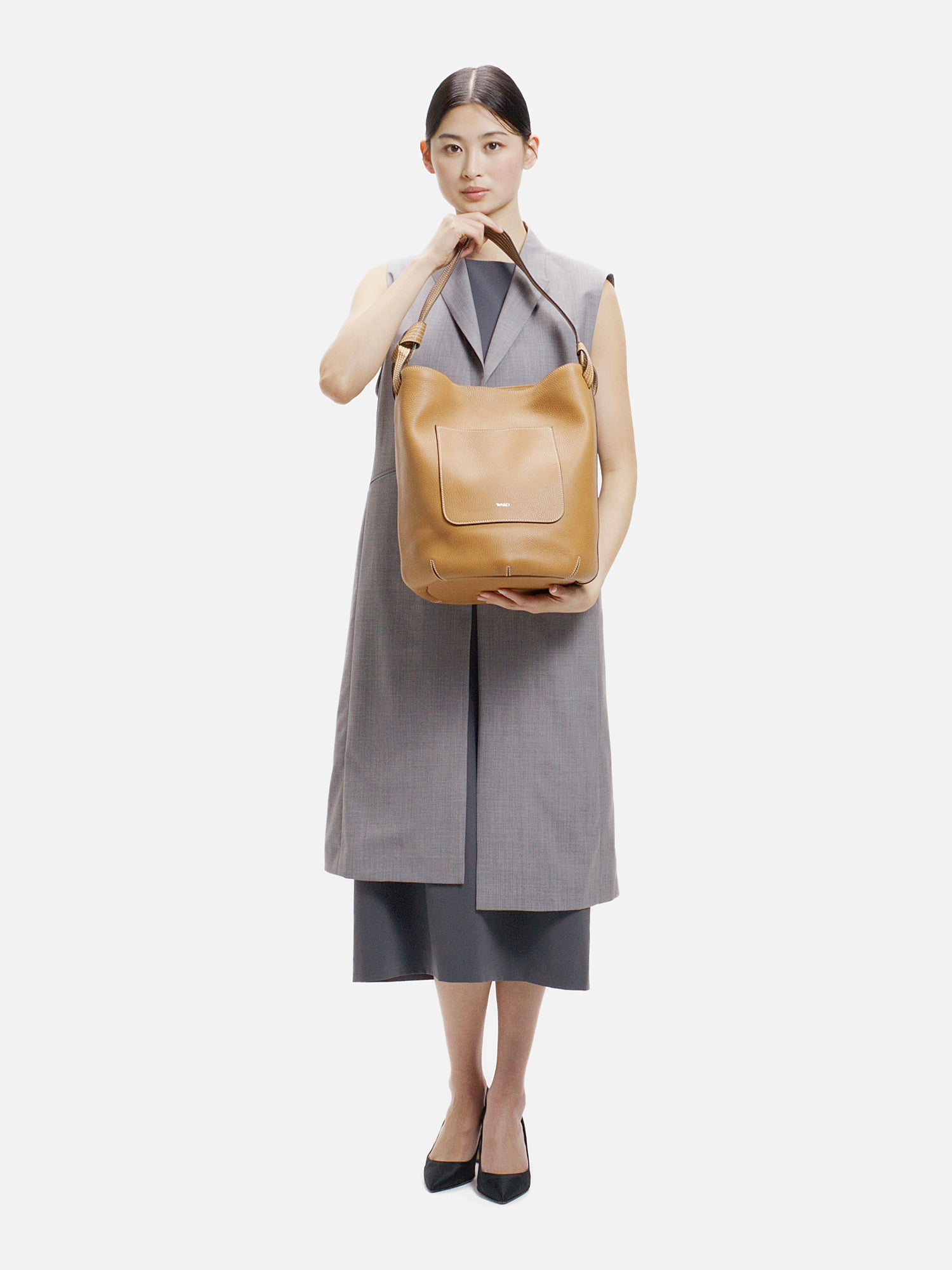 WAKO×MAURO GOVERNA バッグ WAKO CALLIE MISO ラージ キャメル