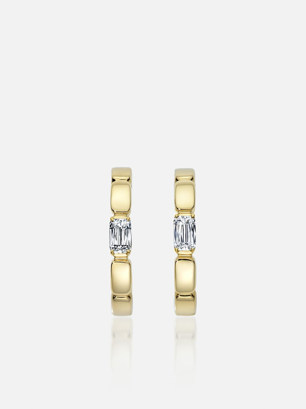 ピアス＜18KYG ダイヤモンド＞