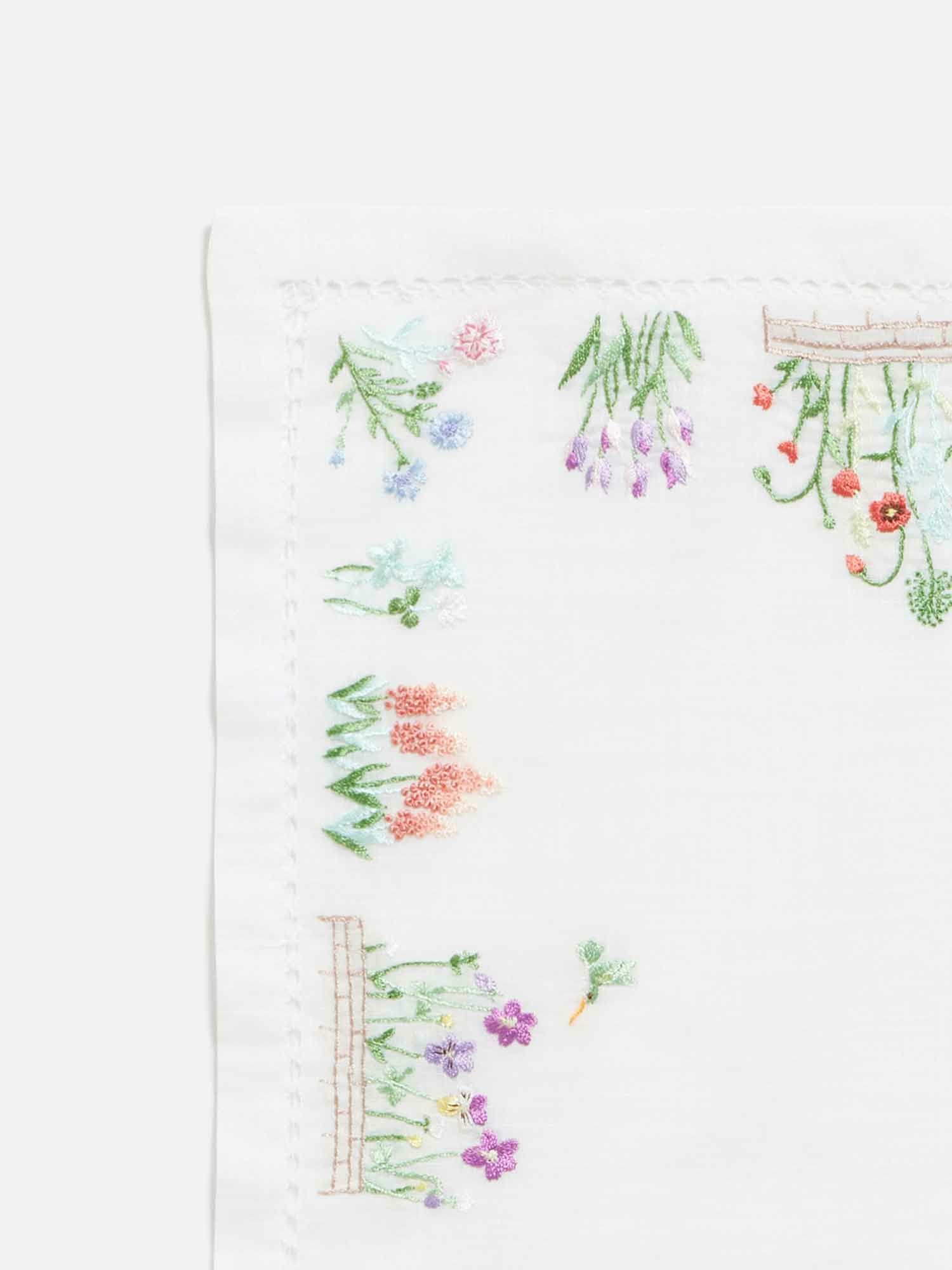 手刺繍ハンカチ ホワイト |刺繍・レース | WAKO公式オンライン