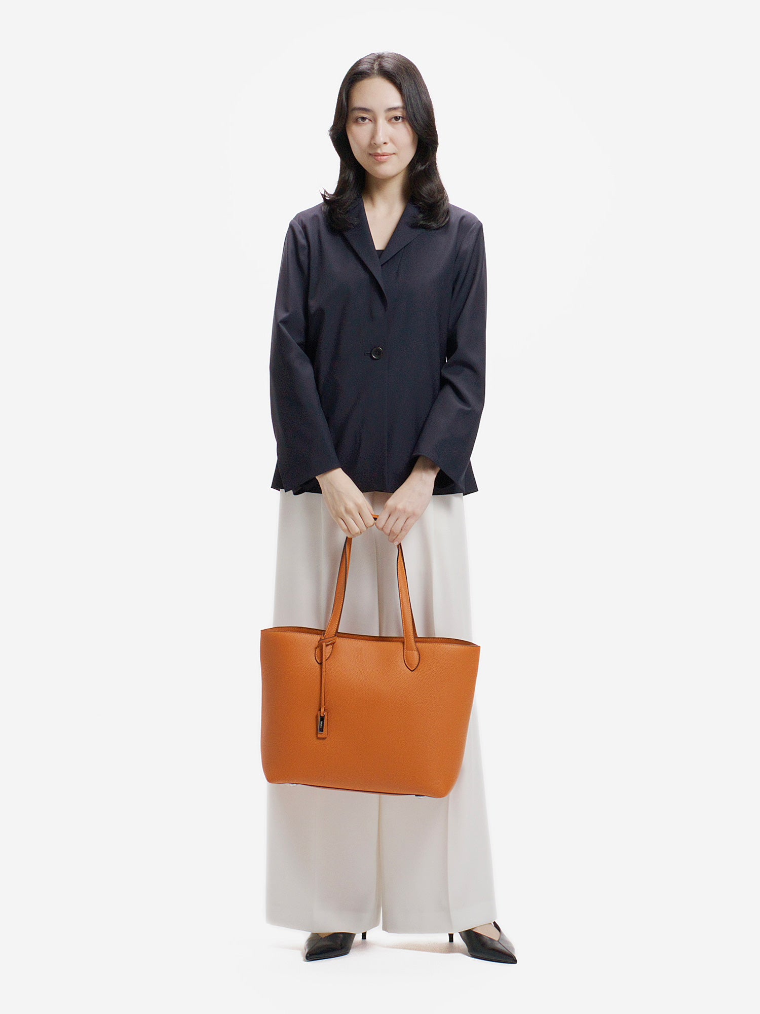 専用品WAKO 銀座和光 シボ革 ラージ オレンジ 現行品 トートバッグ 000000023754-23.jpg?size=l&w=