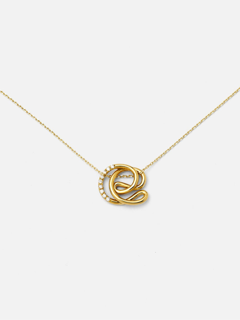 Charlotte CHESNAIS　COLLIER LETTRE E ゴールド