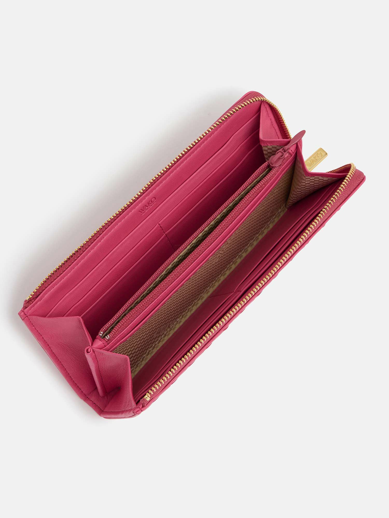 milky wayOoCHANEL 長財布 Milky Way Wallet ”カードが花咲く、長財布”｜製品紹介｜バッグ