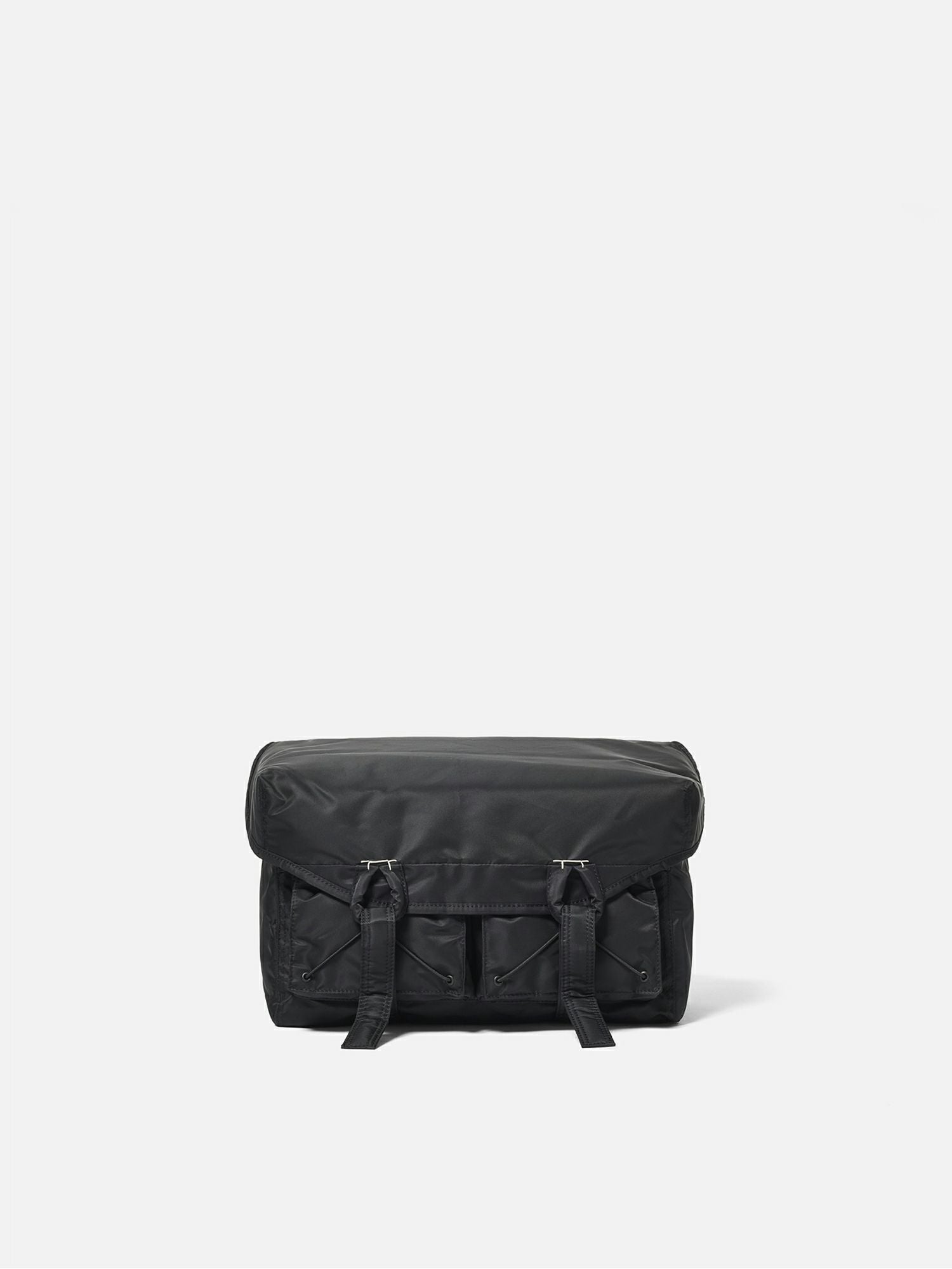 SAGAN Vienna Messenger Bag M RECYCLED NYLON ブラック |SAGAN Vienna