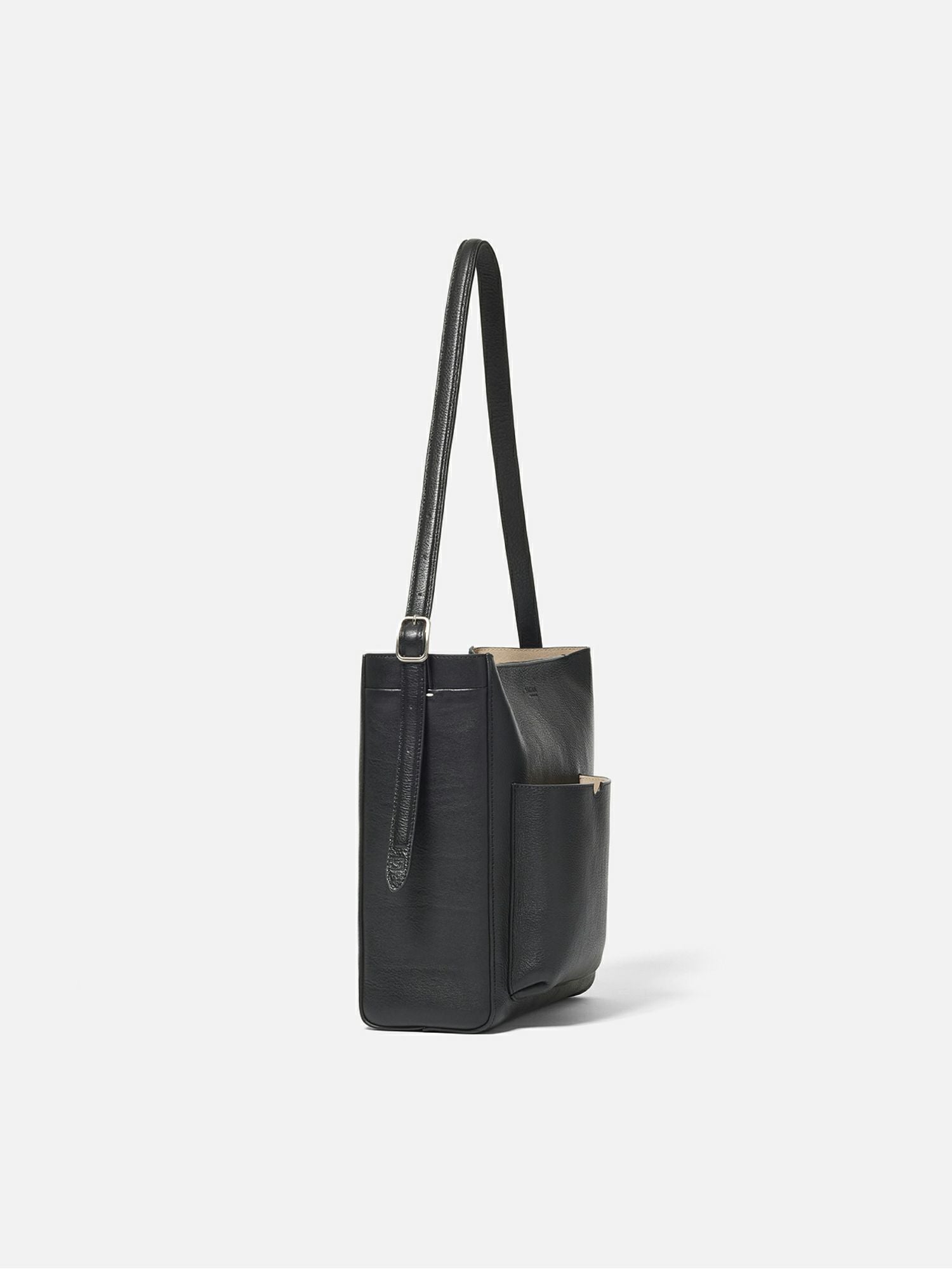 SAGAN Vienna Nasch Bag S Cow Leather ブラック |SAGAN Vienna | WAKO