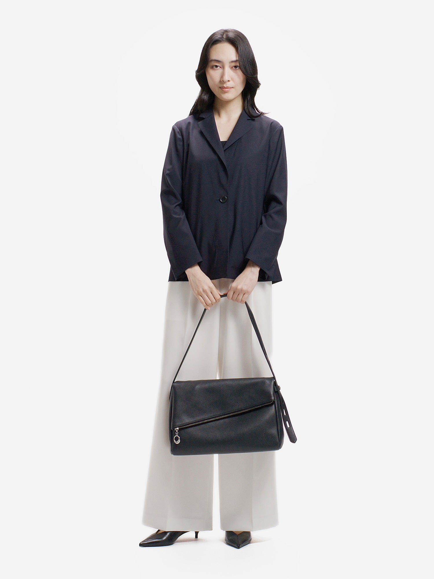 NEW CLOSET ショルダーバッグ ブラック |ショルダーバッグ・ポシェット