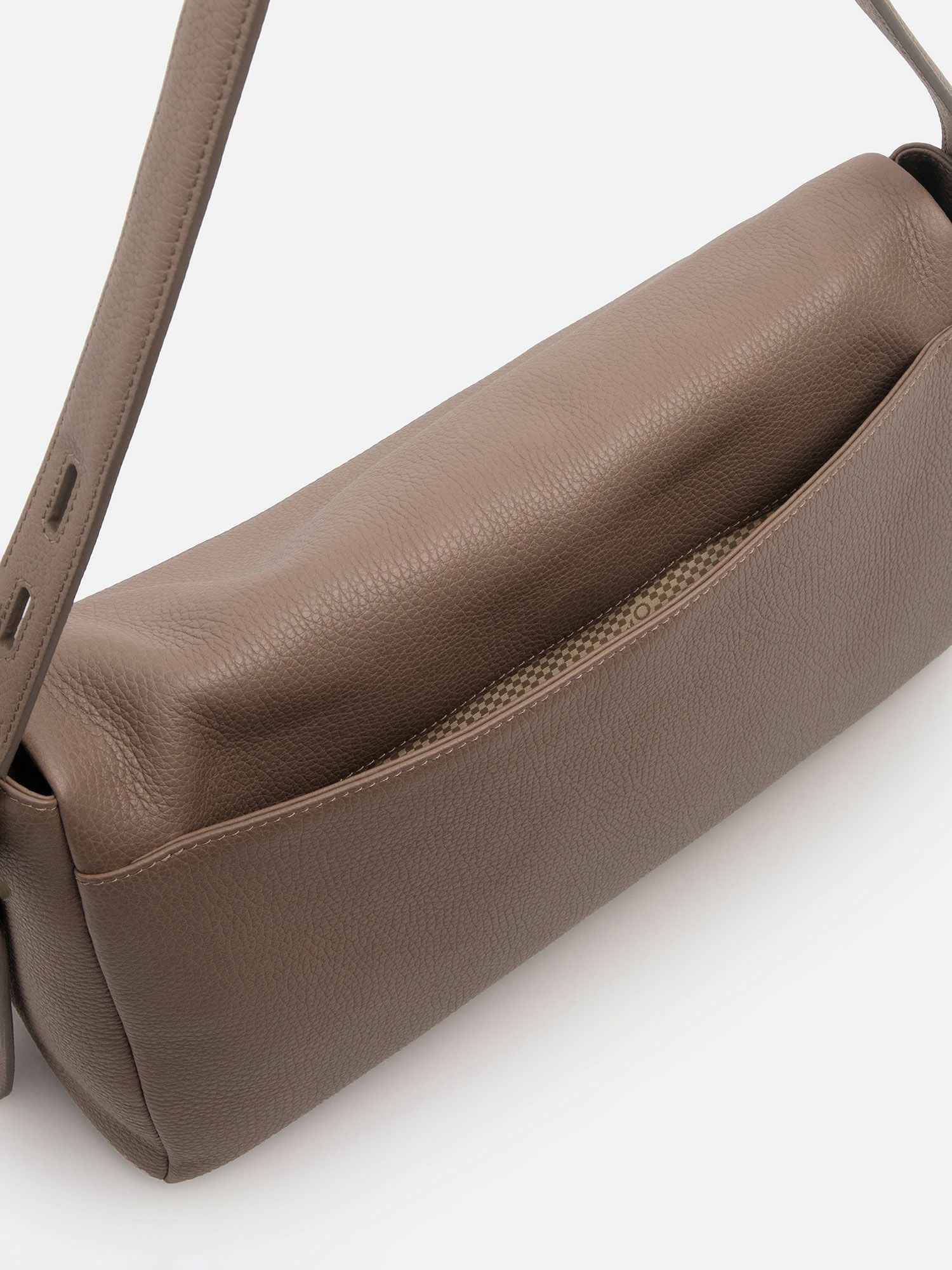 WAKO(ワコー) ショルダーバッグ - ダークブラウン レザー ショルダーバッグ オーク |ショルダーバッグ・ポシェット | WAKO公式