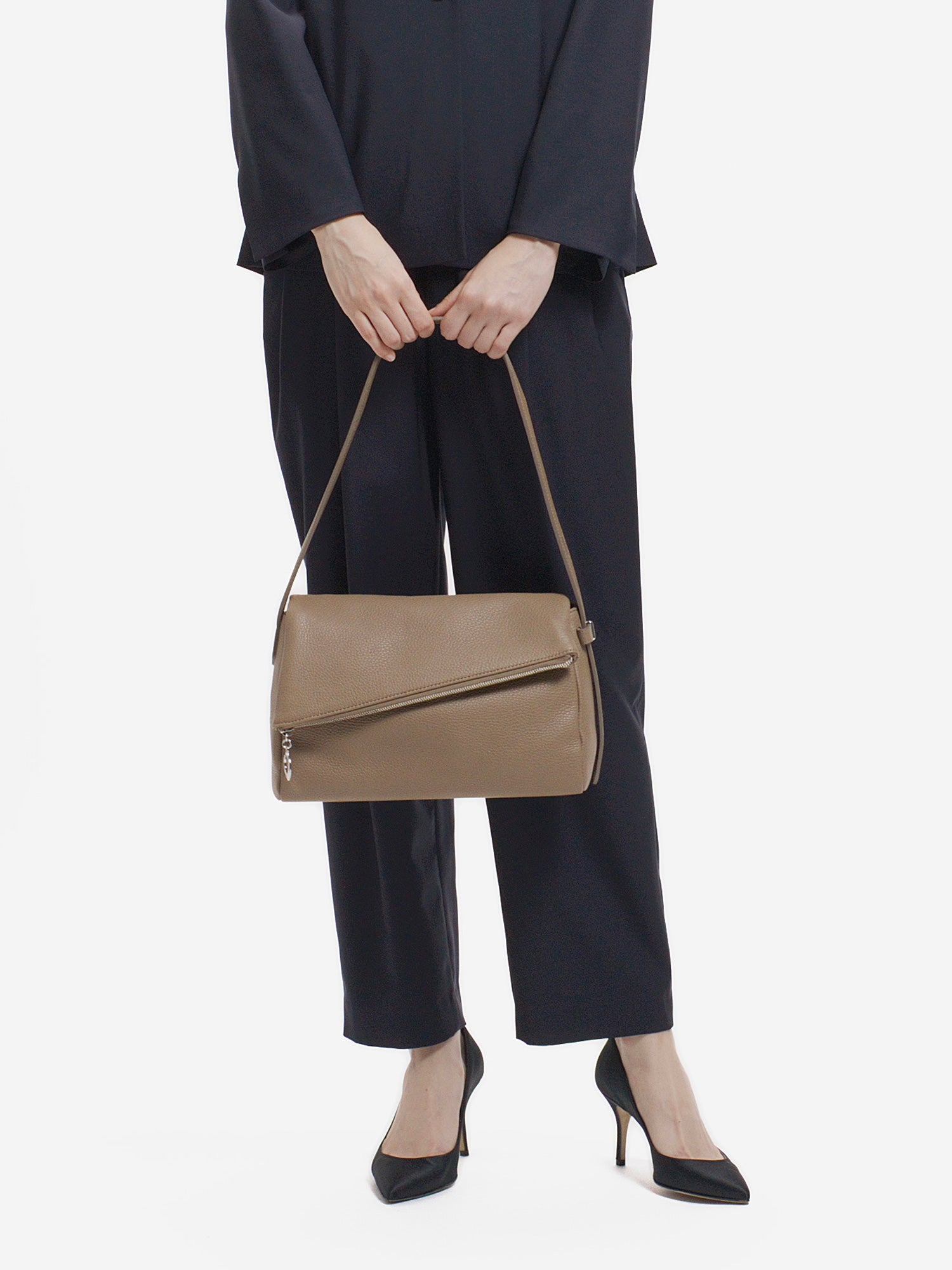 NEW CLOSET ショルダーバッグ スモール オーク |ショルダーバッグ