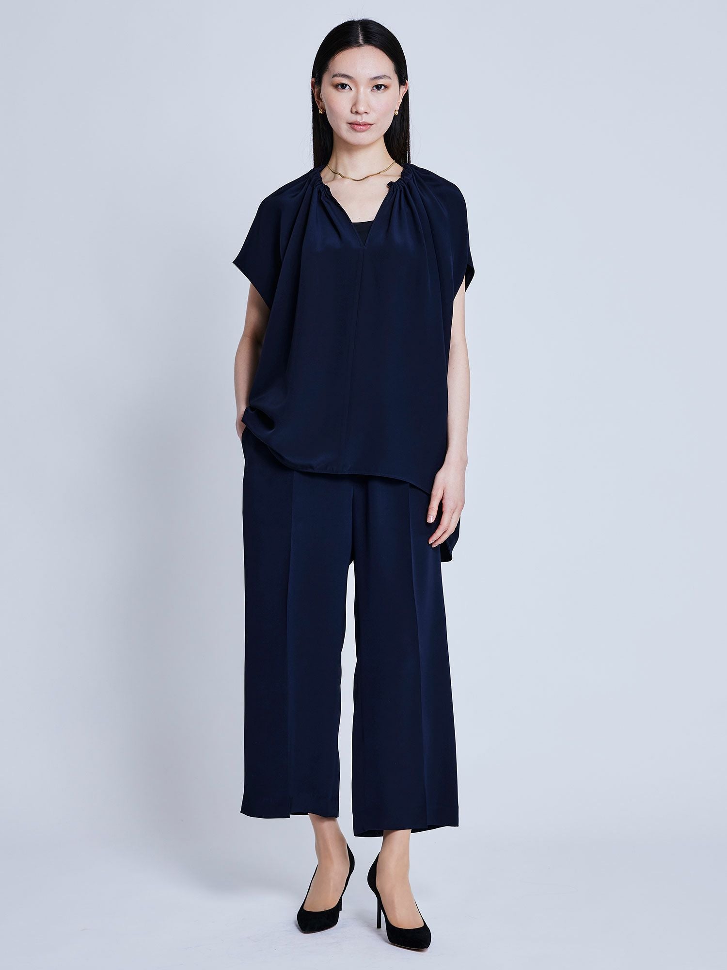 ポステレガント シルクブラウス ネイビー |トップス | WAKO公式