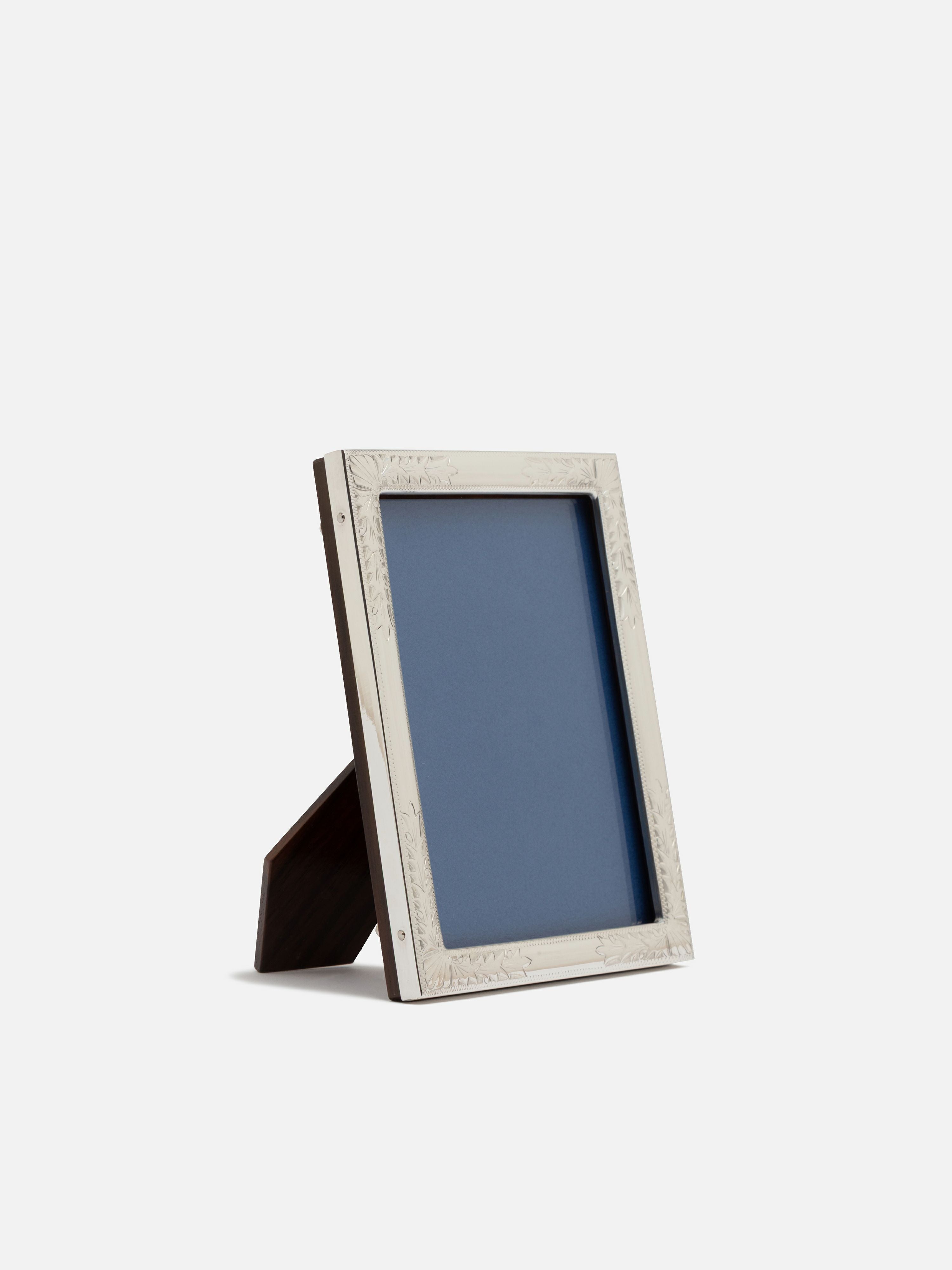 銀製 写真立て 〈隅唐草/4インチ〉 |リビング | WAKO公式オンライン