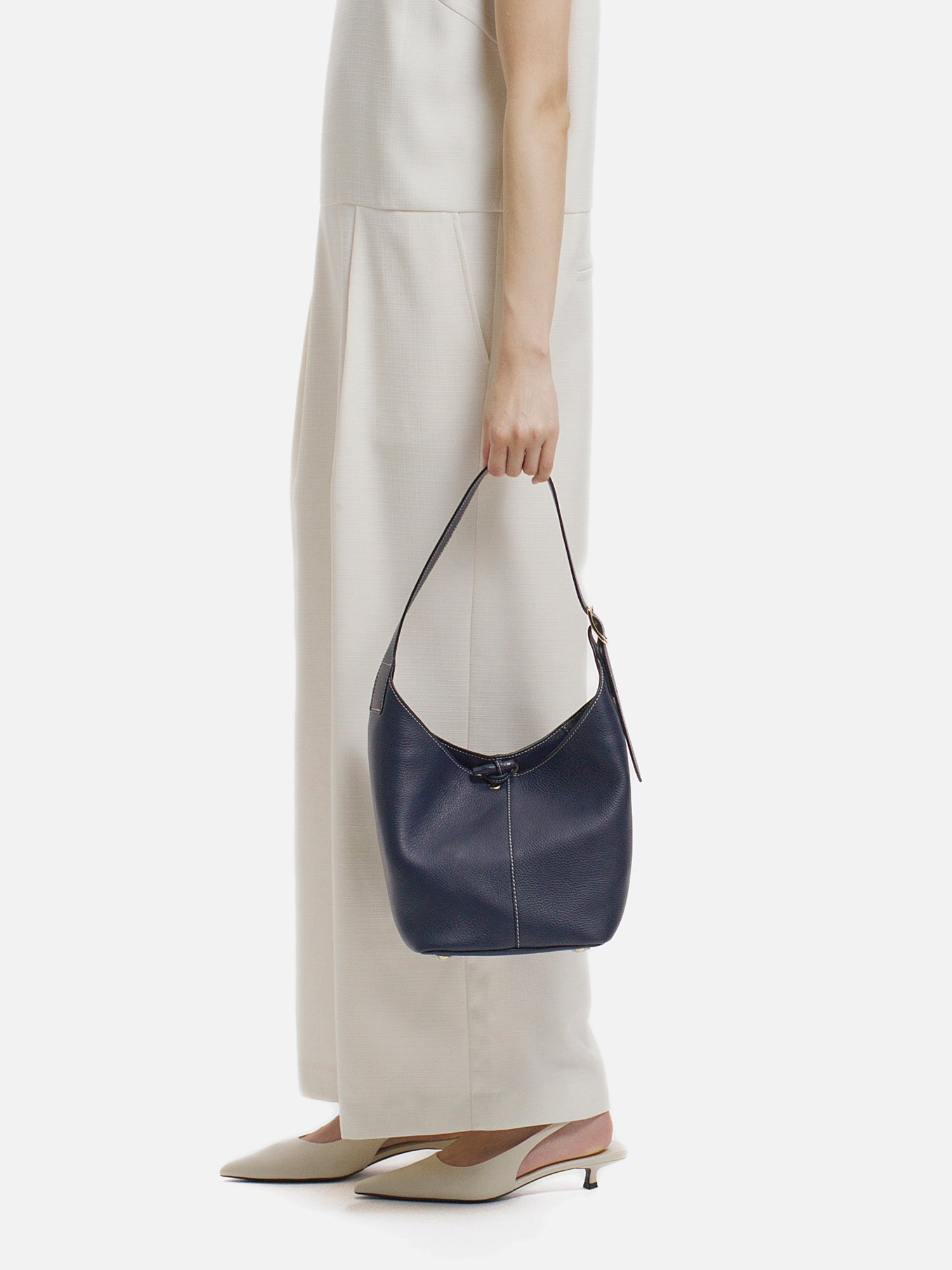 mica della valle ショルダーバッグ ネイビー |ショルダーバッグ