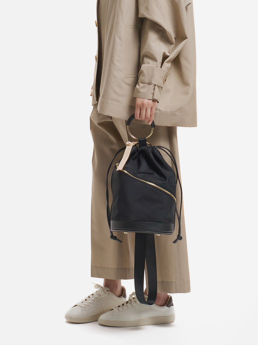 mica della valle ショルダーバッグ ブラック |ショルダーバッグ 