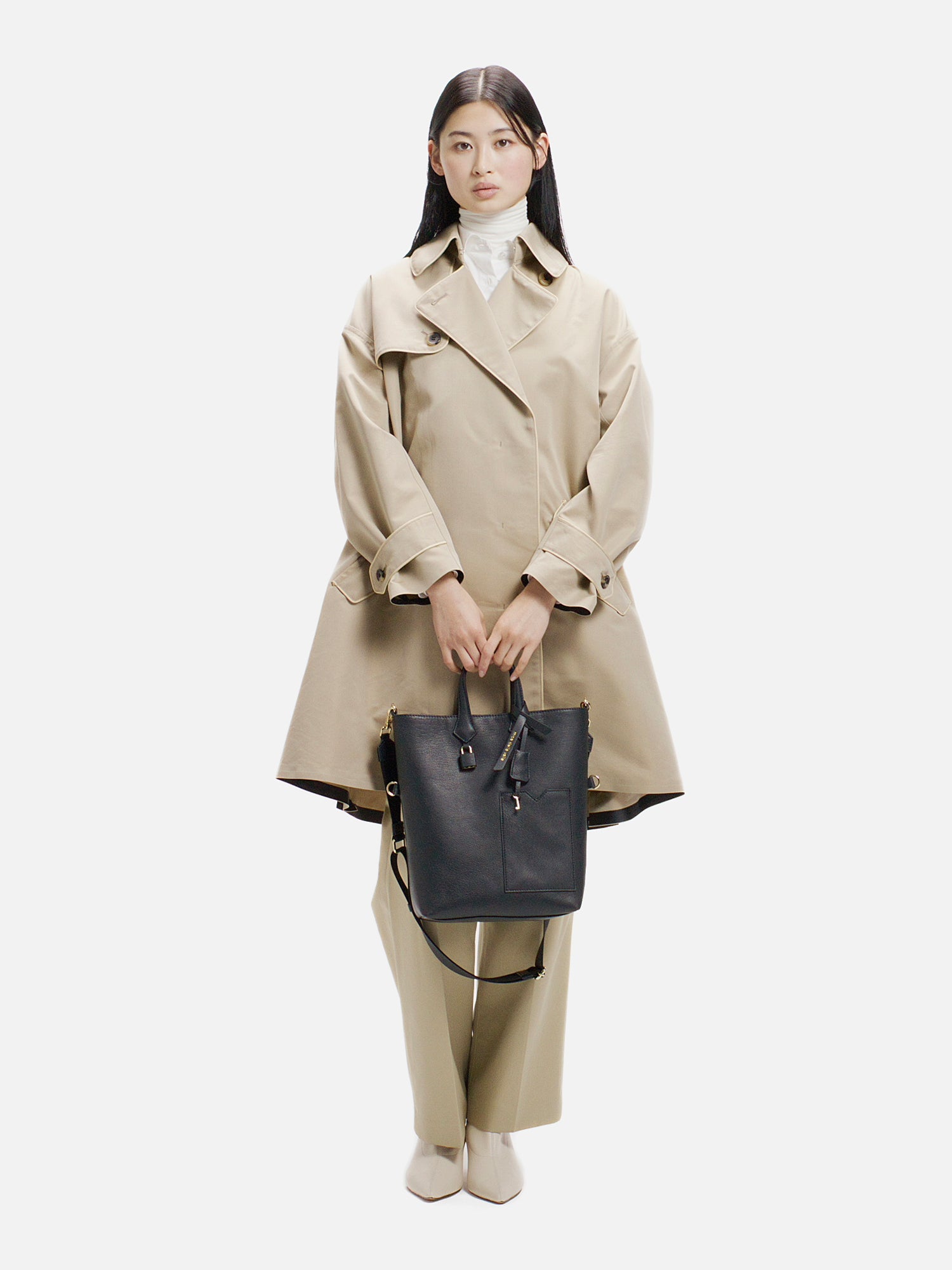 mica della valle トート型ショルダーバッグ ブラック |ショルダー