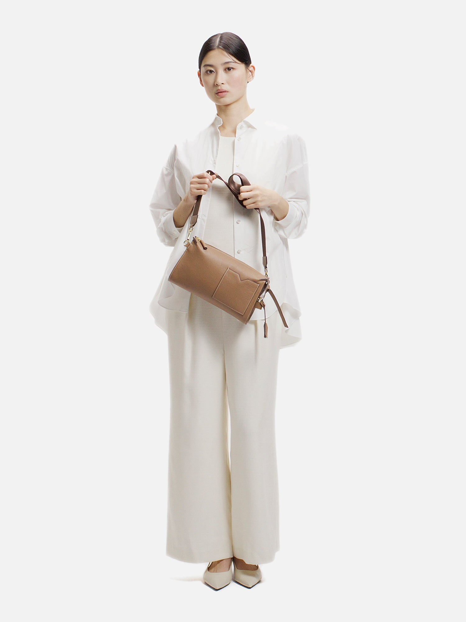 mica della valle ショルダーバッグ キャメル |ショルダーバッグ