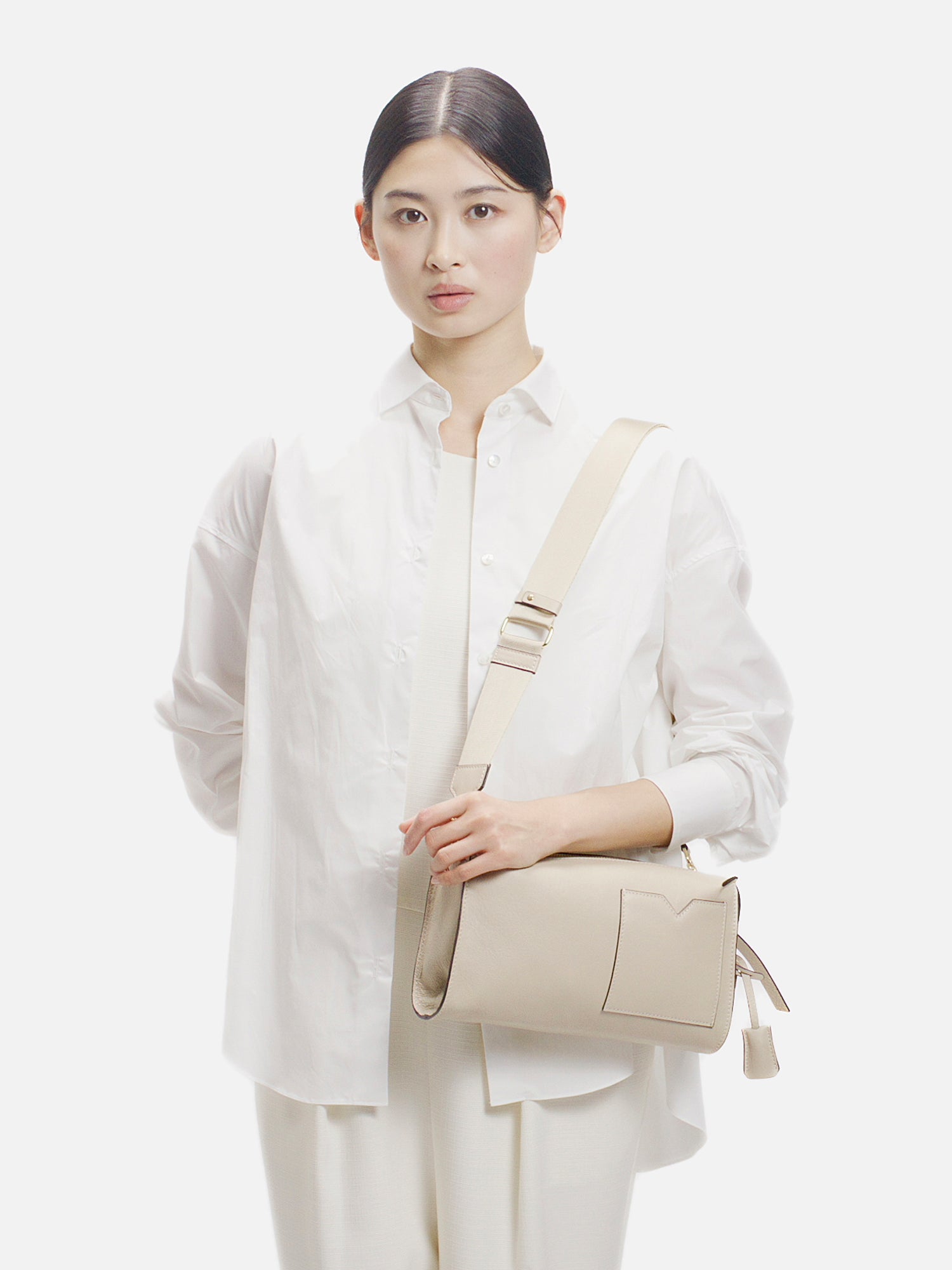 mica della valle ショルダーバッグ ベージュ |ショルダーバッグ 