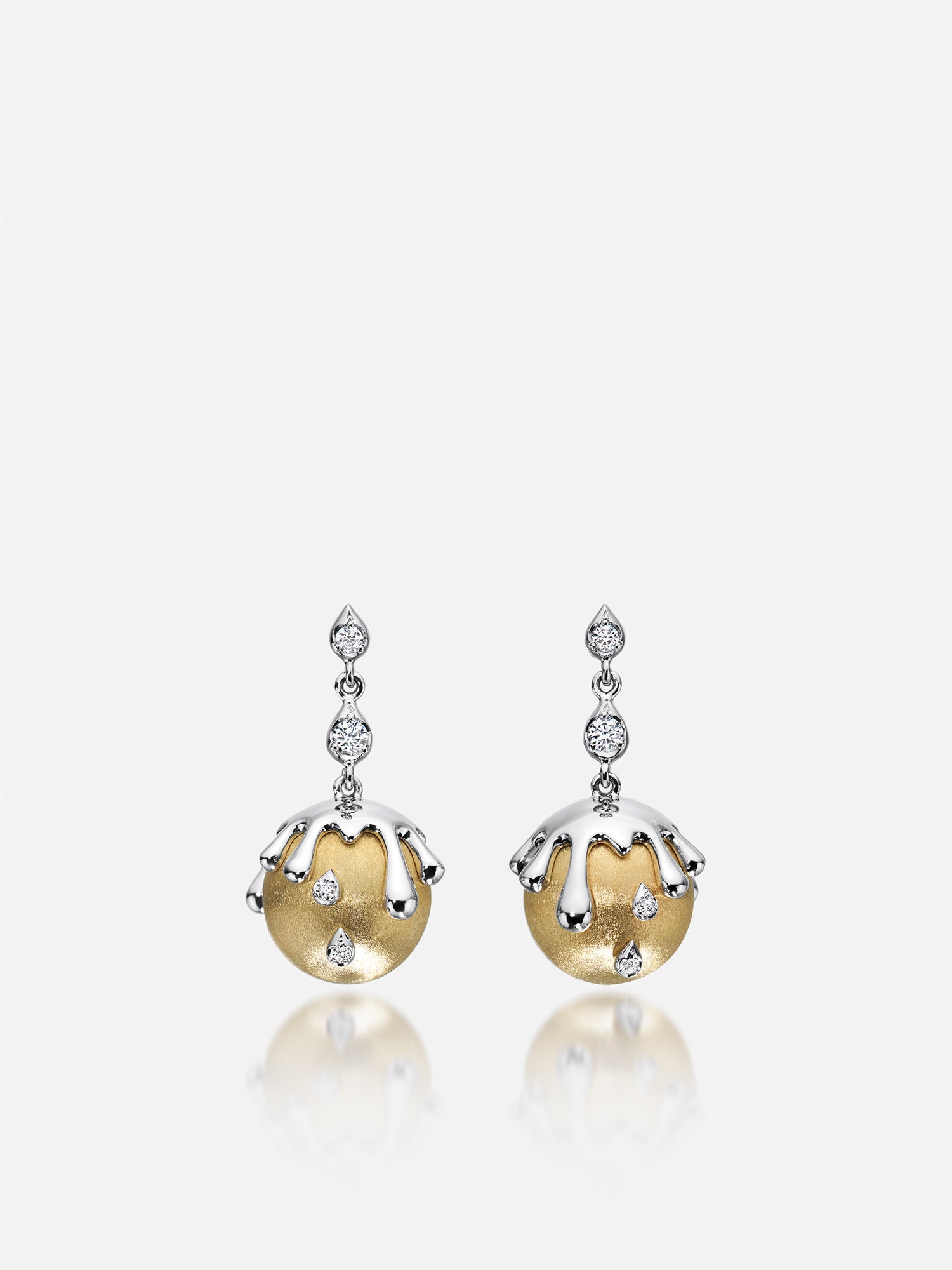 ピアス
