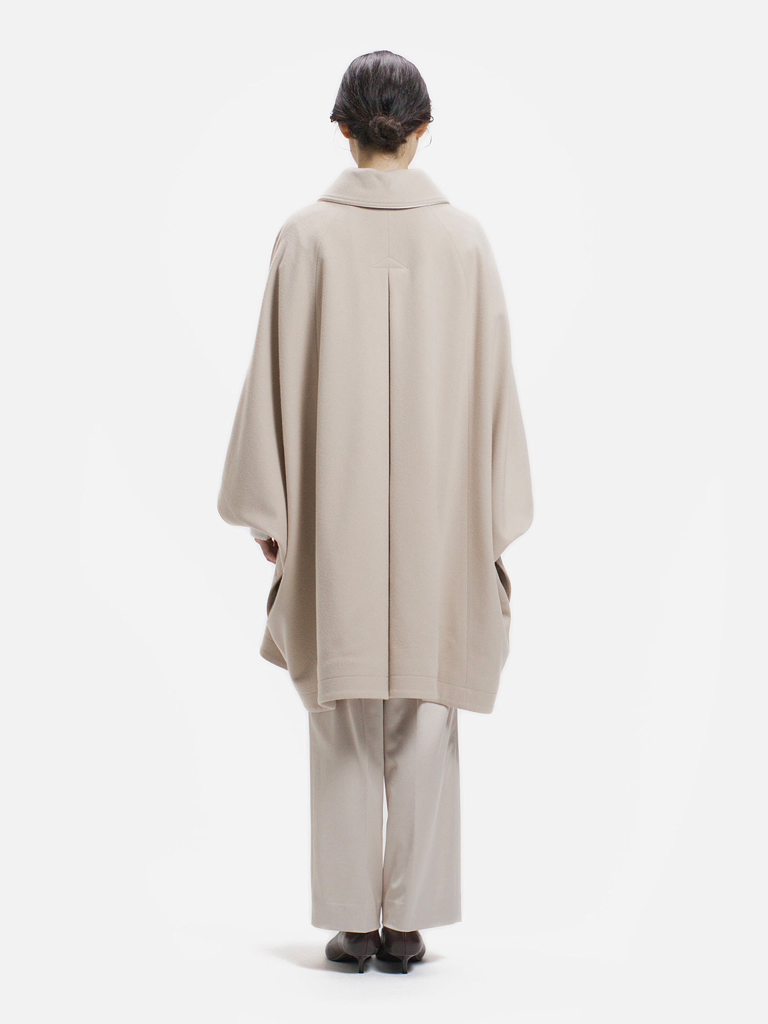 NEW CLOSET ケープコート アイボリー |アウター・ジャケット | WAKO